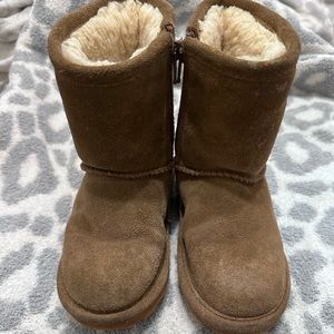 Toddler Bearpaw boots